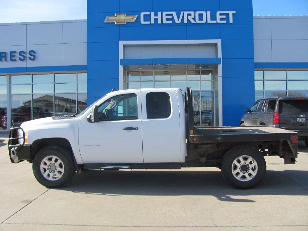 2013 Chevrolet Silverado 2500 HD LT in Summit White — front three-quarter view
