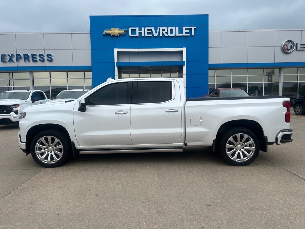 2022 Chevrolet Silverado 1500 LTD High Country in Iridescent Pearl Tricoat — front three-quarter view