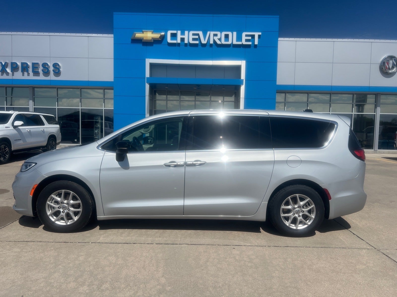 2024 Chrysler Pacifica Touring L in Silver — front three-quarter view